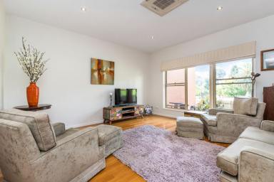 House Leased - VIC - Kennington - 3550 - PRIVATE, EASY CARE LIFE STYLE  (Image 2)
