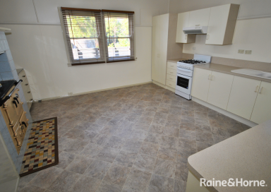 House For Lease - NSW - Tomerong - 2540 - Family home, waiting for you!  (Image 2)