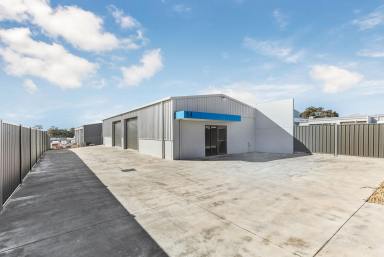 Industrial/Warehouse Sold - VIC - East Bendigo - 3550 - EXCEPTIONAL WAREHOUSE IN SOUGHT AFTER COMMERCIAL POCKET  (Image 2)