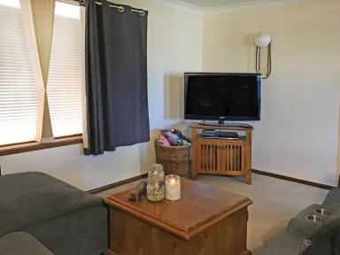 House Sold - NSW - Narromine - 2821 - Centrally Located  (Image 2)