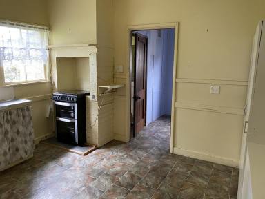 House Leased - VIC - Hamilton - 3300 - Two bedroom home on Ballarat Road  (Image 2)