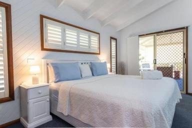 Hotel/Leisure Sold - QLD - Rainbow Beach - 4581 - Freehold Commercial Opportunity in Paradise - With Accommodation Business  (Image 2)