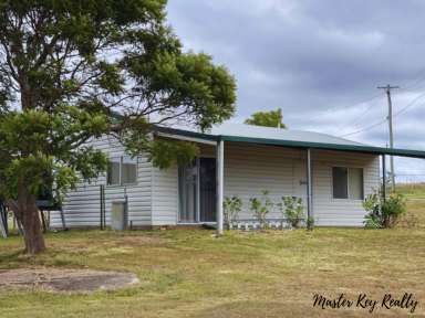 Lifestyle Sold - QLD - Proston - 4613 - Country cottage with outstanding potential!  (Image 2)