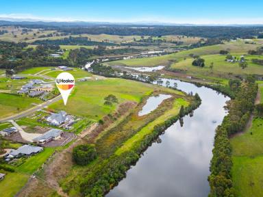 Residential Block For Sale - VIC - Nicholson - 3882 - ON THE NICHOLSON RIVER  (Image 2)