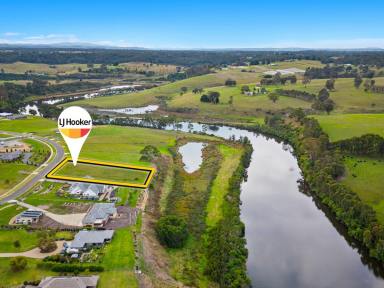 Residential Block For Sale - VIC - Nicholson - 3882 - ON THE NICHOLSON RIVER  (Image 2)