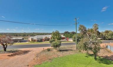 House Sold - VIC - Birdwoodton - 3505 - VIEWS FOR DAYS!  (Image 2)