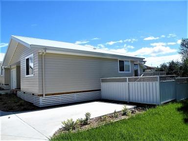 Unit Sold - NSW - Quirindi - 2343 - MODERN TWO BEDROOM UNIT  (Image 2)
