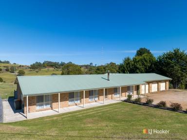 House Sold - NSW - Bega - 2550 - FAMILY LIVING AT ITS BEST  (Image 2)