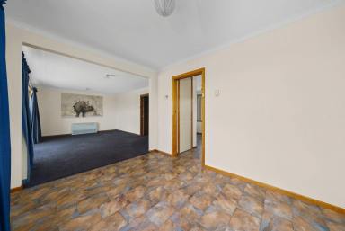 House Leased - TAS - Glenorchy - 7010 - A Great Location!  (Image 2)