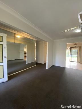 House Leased - NSW - Narellan - 2567 - Convenient Living, Charming 3-Bedroom House  (Image 2)