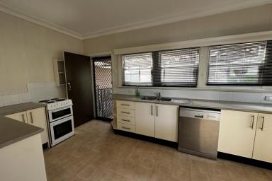 House Leased - NSW - Glendale - 2285 - NEAT & TIDY HOME  (Image 2)