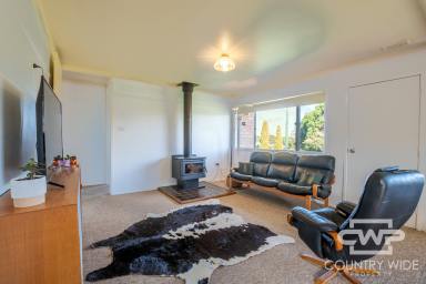 House Leased - NSW - Glen Innes - 2370 - 3 Bedroom Rental in an Amazing Area of Town.  (Image 2)