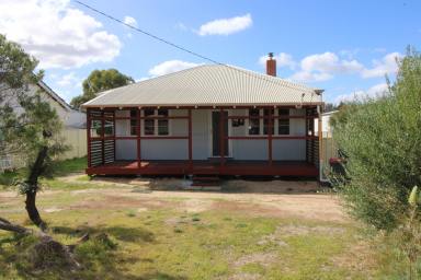 House Leased - WA - Wagin - 6315 - Newly renovated 2 Bedroom home for rent in great location.  (Image 2)