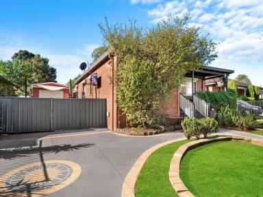 House Sold - NSW - South Windsor - 2756 - Immaculate 3 Bedroom family home with teenage or parent retreat  (Image 2)