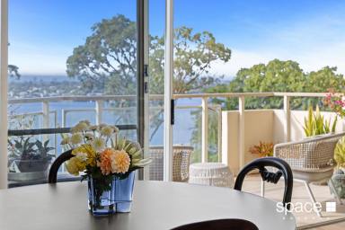 Apartment Sold - WA - Claremont - 6010 - Riverview Sub-Penthouse Residence  (Image 2)
