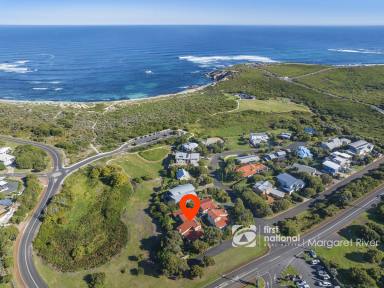 House Sold - WA - Prevelly - 6285 - ICONIC PREVELLY RESIDENCE  (Image 2)