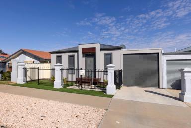 House For Sale - VIC - Mildura - 3500 - Elevated Lifestyle in an Exclusive Community: Welcome to Westside Gardens  (Image 2)