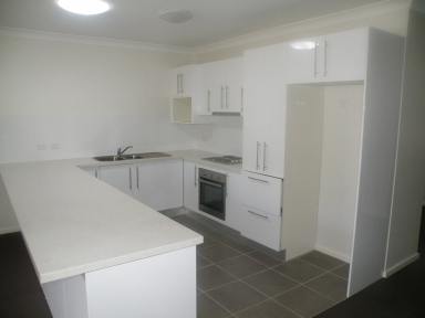 Unit Sold - NSW - Quirindi - 2343 - MODERN 2 BEDROOM 1 BATHROOM UNIT  (Image 2)
