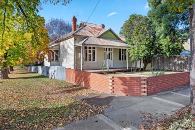House Sold - VIC - Quarry Hill - 3550 - OUTSTANDING LOCALE, PERIOD STYLE  (Image 2)