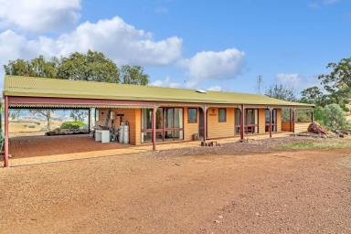 House Leased - VIC - Mansfield - 3722 - Country Home with Beautiful Views  (Image 2)