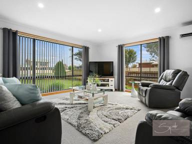 House Sold - TAS - Smithton - 7330 - Ready to move in and relax!  (Image 2)