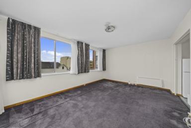 Apartment Leased - TAS - Battery Point - 7004 - Handy Location  (Image 2)