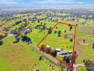 House Sold - NSW - Young - 2594 - House & 8.5 acres close to Young  (Image 2)