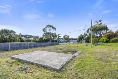 Residential Block For Sale - TAS - Dunalley - 7177 - Residential block close to bay with bonus house plans!  (Image 2)