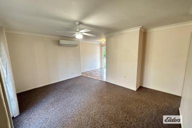 Duplex/Semi-detached Sold - QLD - Laidley - 4341 - Large Duplex - Huge Block - Great Potential
UNDER CONTRACT  (Image 2)