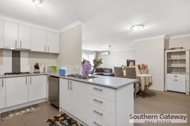 House Sold - WA - Kwinana Town Centre - 6167 - SOLD BY HELEN SOUTER - SOUTHERN GATEWAY REAL ESTATE  (Image 2)