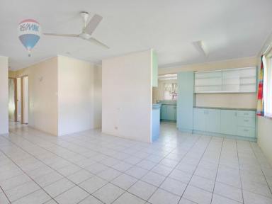 House For Lease - QLD - Manunda - 4870 - Convenient & Low-Maintenance Living in Prime Location  (Image 2)