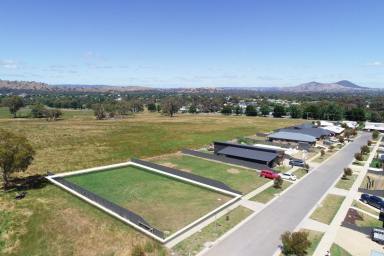 Residential Block For Sale - VIC - Mansfield - 3722 - THE PEAK OF BANKSIA STREET  (Image 2)