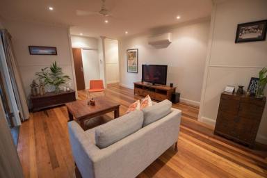 House Leased - QLD - Garbutt - 4814 - Two bedroom Queenslander  (Image 2)