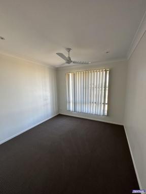 House For Lease - QLD - Kingaroy - 4610 - Large Family Home  (Image 2)