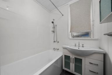 House Leased - TAS - Berriedale - 7011 - Neat and Tidy 3 Bedroom home  (Image 2)