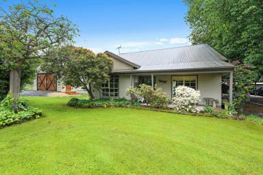 House Leased - VIC - Cloverlea - 3822 - Idyllic Country Property  (Image 2)