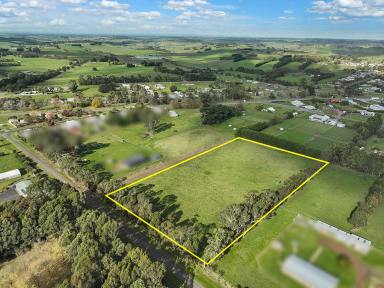 Residential Block Sold - VIC - Cobden - 3266 - ONE BLOCK REMAINING - PREMIUM LIFESTYLE LIVING AWAITS  (Image 2)