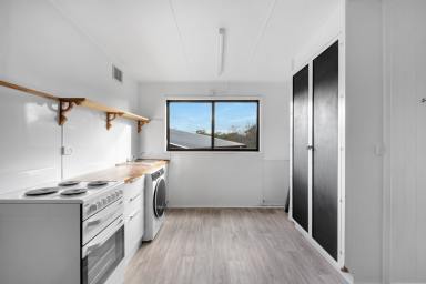 House Leased - NSW - Bomaderry - 2541 - SPACIOUS 3 BEDROOM HOME IN PERFECT LOCATION  (Image 2)