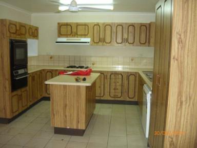 House Leased - QLD - Kelso - 4815 - BIG FAMILY HOME WITH POOL  (Image 2)