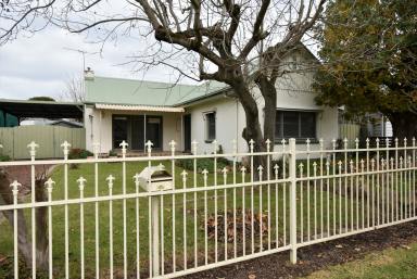 House Sold - VIC - Wangaratta - 3677 - Location! Location! With nothing to do!  (Image 2)