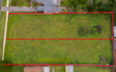 Residential Block For Sale - VIC - Camperdown - 3260 - OPTIONS APLENTY WITH TWO ADJOINING BLOCKS!  (Image 2)