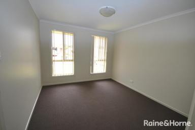 House For Lease - NSW - West Nowra - 2541 - 3 BEDROOM DUPLEX  (Image 2)