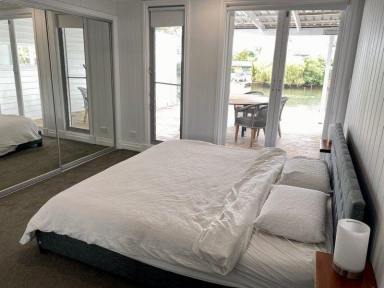 House For Lease - QLD - Biggera Waters - 4216 - Furnished Luxury Waterfront Queenslander cottage on the Gold Coast | Short Term Rental  (Image 2)