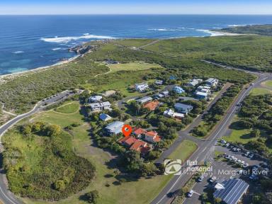 House Sold - WA - Prevelly - 6285 - ICONIC PREVELLY RESIDENCE  (Image 2)
