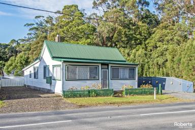 House Sold - TAS - Strahan - 7468 - Perfect in Every way!  (Image 2)