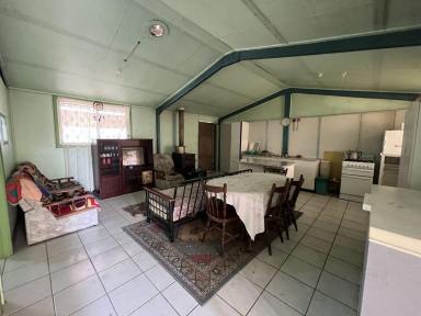 House For Sale - NSW - Lightning Ridge - 2834 - Tidy camp close to the bore baths!  (Image 2)