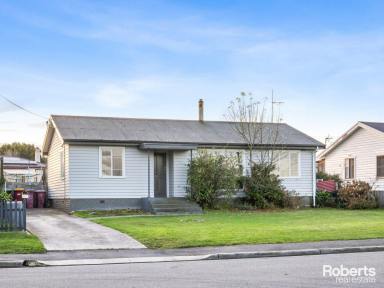House Sold - TAS - Mayfield - 7248 - Affordable still exists!  (Image 2)