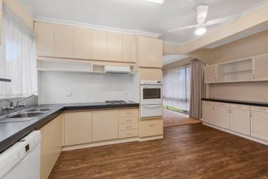 House Sold - VIC - Kangaroo Flat - 3555 - CHARMING CITY FRINGE LIVING  (Image 2)