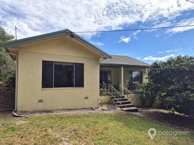 House For Sale - VIC - Foster - 3960 - LARGE HOME ON 3009M2 BLOCK IN TOWN!  (Image 2)