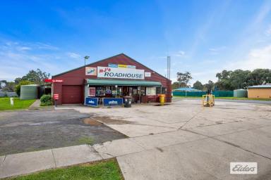 Retail Sold - VIC - Glenthompson - 3293 - Freehold Roadhouse, Petrol Station, General Store  (Image 2)